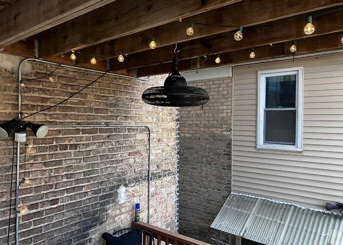 Logan Square Modern Apartment