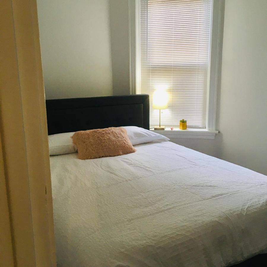 Logan Square Modern Apartment